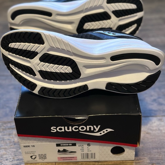 Saucony Ride 16 Black Womens - Picture 3 of 11